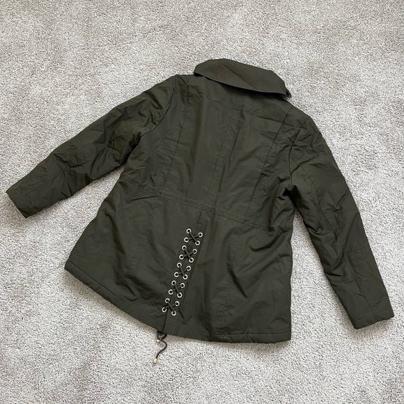 🤑 Women’s Guess Coat - Picture 10 of 11